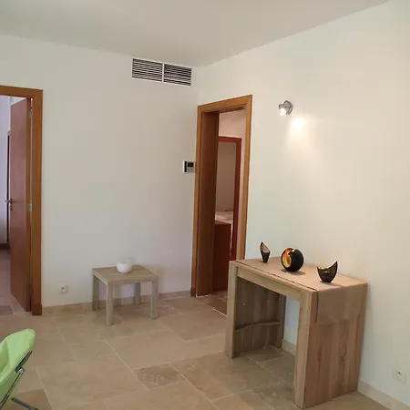 Rez De Dona Speranza Grimaud