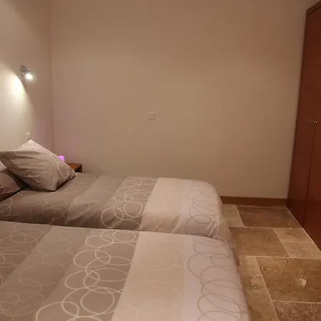 Rez De Dona Speranza Grimaud